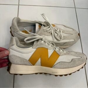 New Balance Women’s 327, size 9.5
